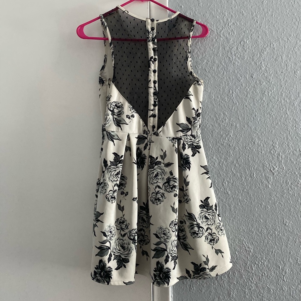Dress - Picture 2 of 2